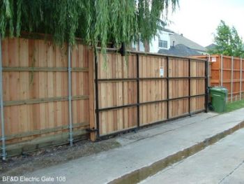 Cedar Fence Automatic Sliding Gate 01