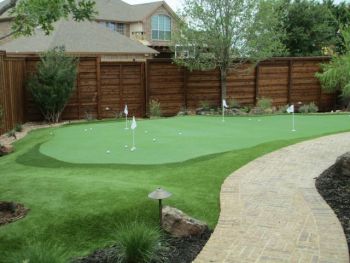 Practice Putting Green Board On Board Fence 02