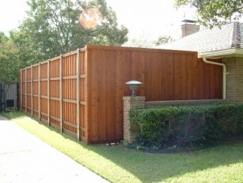 Standard Board on Board Fence Metal Posts 01