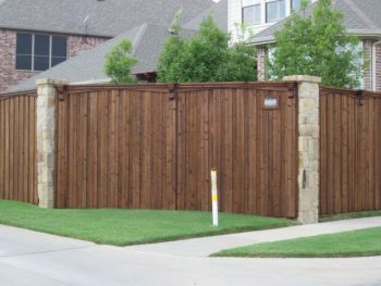 Stone Columns Board on Board Fence Arches Corbels 01