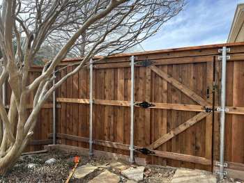 board-on-board-wood-fence-by-texas-best-fence-and-patio12_1