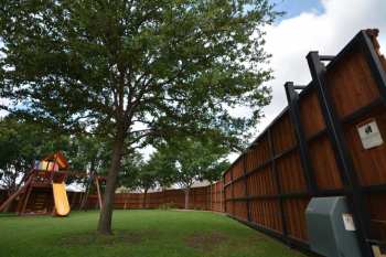 custom-wood-fence-and-gate-project-by-texas-best-fence-and-patio5