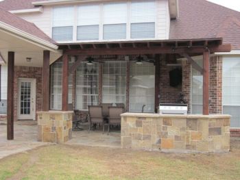 Flagstone Outdoor Kitchen