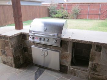 Flagstone Outdoor Kitchen