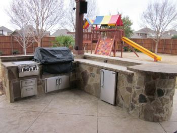 Outdoor Flagstone Kitchen