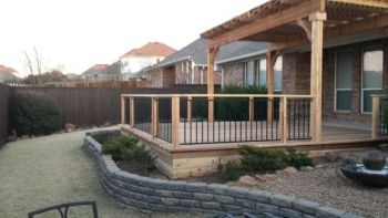 Deck with metal railing Design