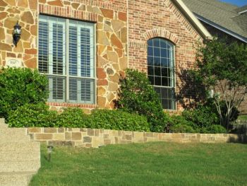 Front House Retaining Flagstone Wall