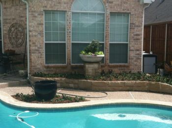 Stamped Retaining wall - Backyard pool