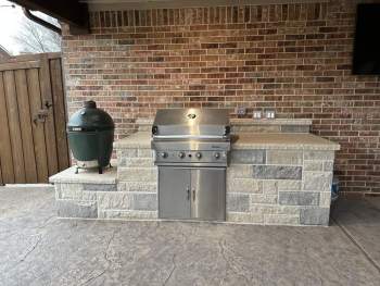 outdoor-kitchen-by-texas-best-fence-and-patio2
