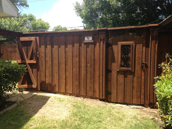 Wooden Gate Hurst Texas 2 Web