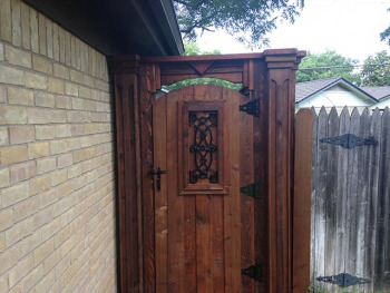 Wooden Gate Hurst Texas Web