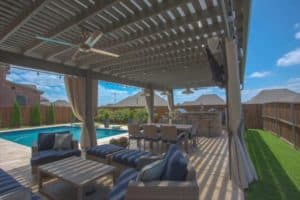Outdoor Contractor - Outdoor Living Space with Seating and Outdoor Kitchen