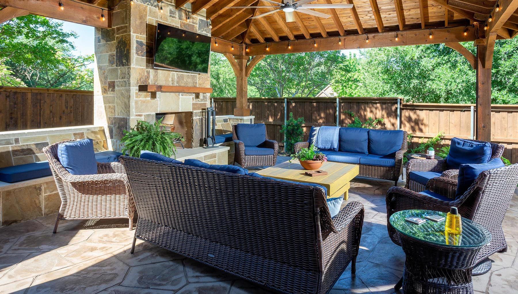 outdoor living space by Texas Best Fence and Patio
